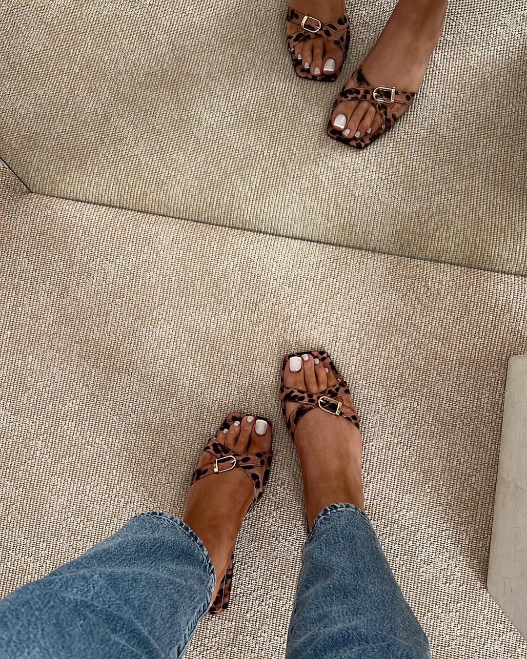 belt buckle cross sandals