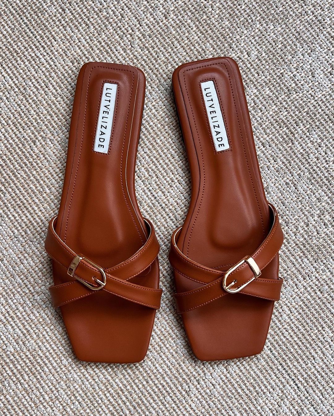 belt buckle cross sandals